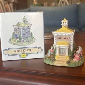 The Bunny Family Village - Bunny School